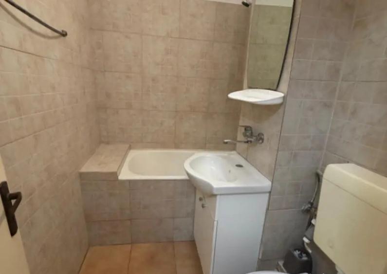 Garsoniera semidecomandata, 25 mp, zona Lapus - Podul Electr - 5