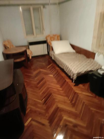 Ofer la schimb casa 5 camere pentru o garsoniera in Timi?oara - 4