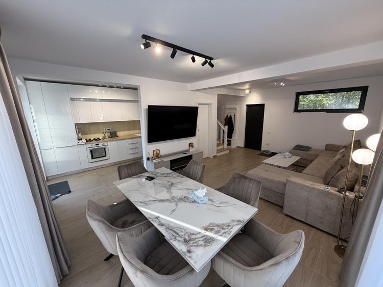 Ozana - 1 Decembrie 1918 - vila superba finalizata in 2025 / 4 camere si 4 bai - 3