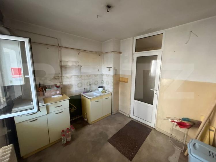 Apartament cu 4 camere, 80 mp, zona CUG - 14