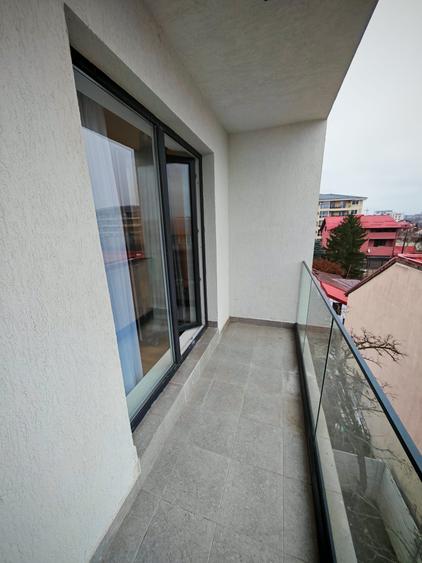 Apartament  tip studio | Prima inchiriere | Loc parcare | Aparatorii Patriei - 8