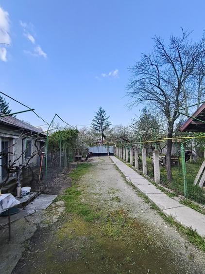 Casa de vanzare in Rosiori de Vede Teleorman (doua case/curte de 1500 - 4