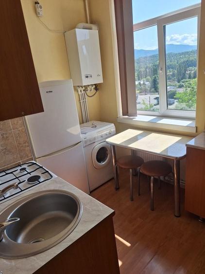 Garsonieră decomandată în Petros
