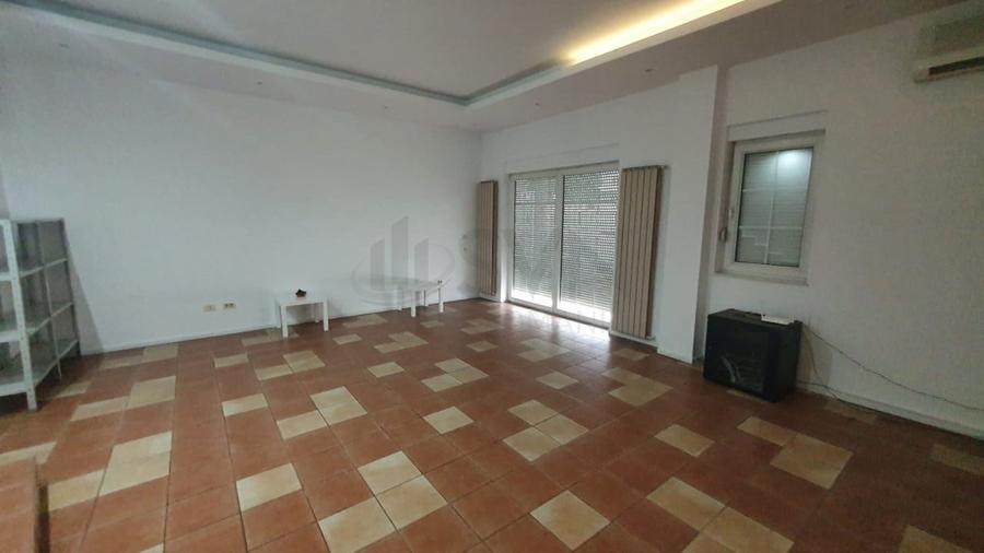 REV2005390 Vila 9 Camere I De Vanzare I Parcul Circului - 1