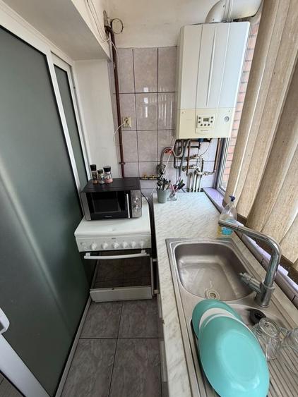 Apartament cu 3 camere decomandat în Traian