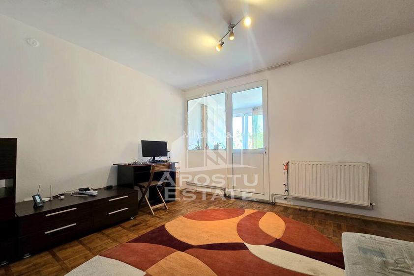 Apartament cu o camera, etaj intermediar, zona Circumvala... Apartament cu o camera, etaj intermediar, zona Circumvala...
