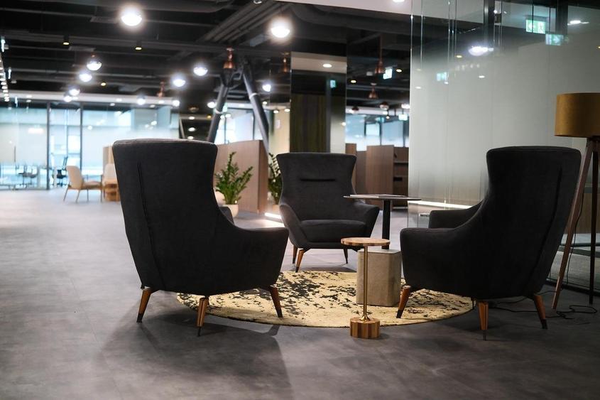 Spațiu de birou individual modern - 10