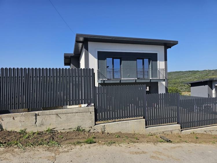 Vila moderna 4 camere Valea Lupului, comision 0% - 2