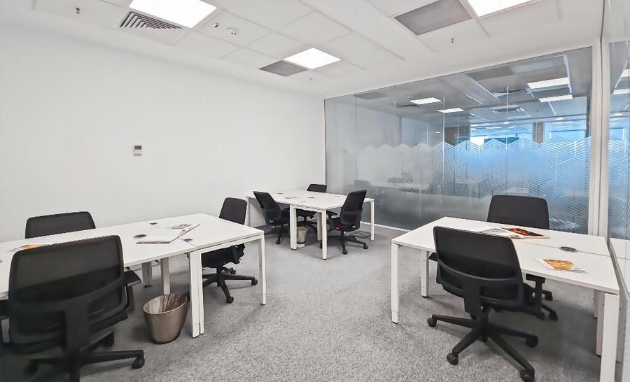 Birouri ce pot fi personalizate pentru 3 persoane in Spaces Campus 6 - 8