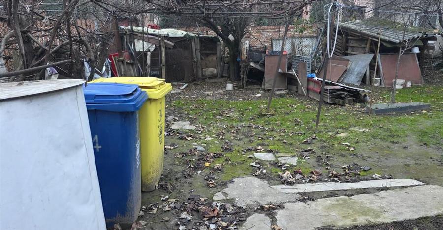 Casa demolabila, teren 293 mp - zona centrala - liceul Traia - 1