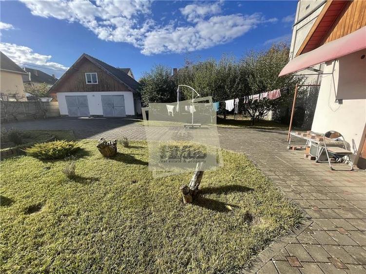 Casa cu 6 camere 3 bai 994 mp teren in Parcul Sub Arini - 2