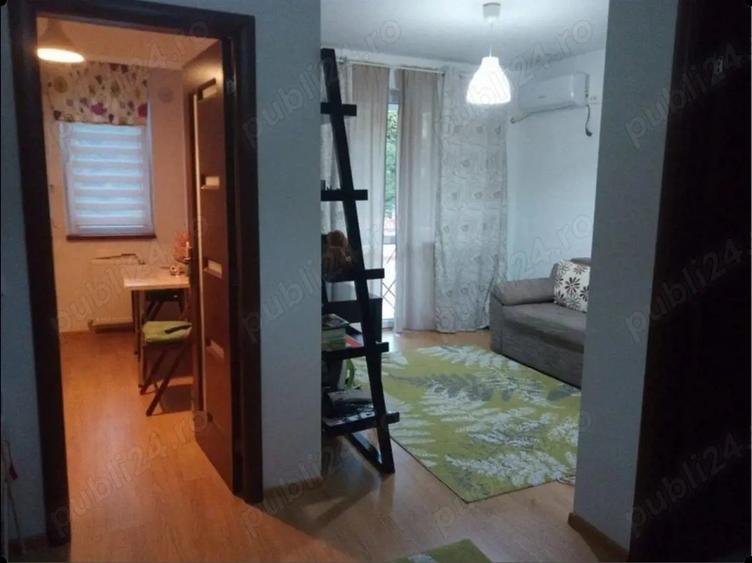 Garsoniera de Inchiriat, Eroii Revolutiei - 5