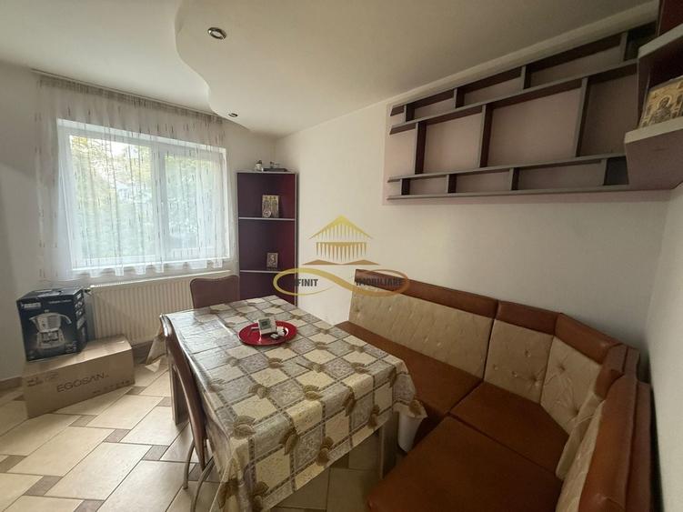 Apartament cu 2 camere decomandat, mobilat în Cornișa