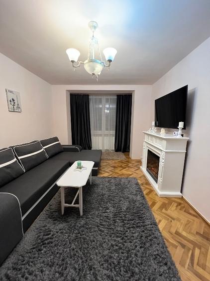 Apartament cu 2 camere semidecomandat în Central