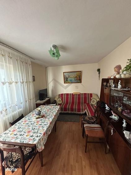 Apartament cu 3 camere decomandat în Alexandru cel Bun
