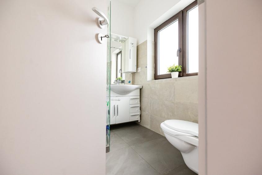 Casa 3 dormitoare si gradina | La limita cu Timisoara zona Braytim | Comision 0% - 33