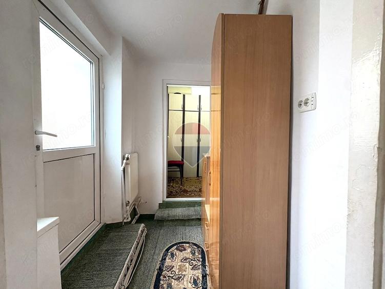 Casă cu 2 camere cu Teren 10 Mp în Central