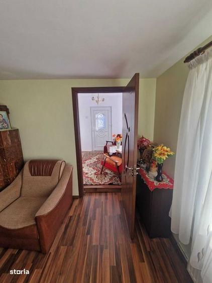 Casă cu 4 camere cu Teren 140 Mp în Blejoi