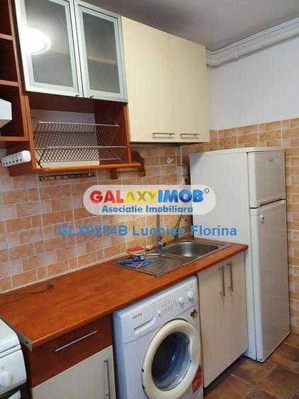 Apartament cu 2 camere decomandat, mobilat în Titan