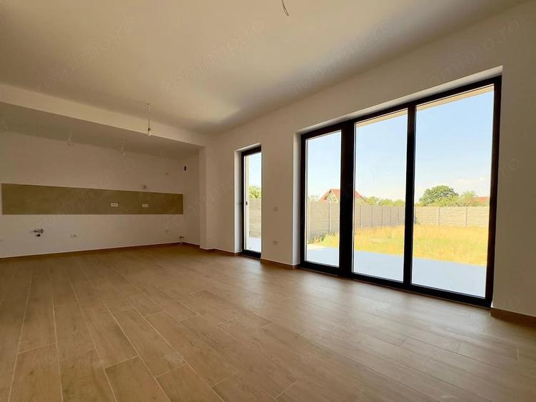 Casă cu 4 camere cu Teren 357 Mp în Covaci
