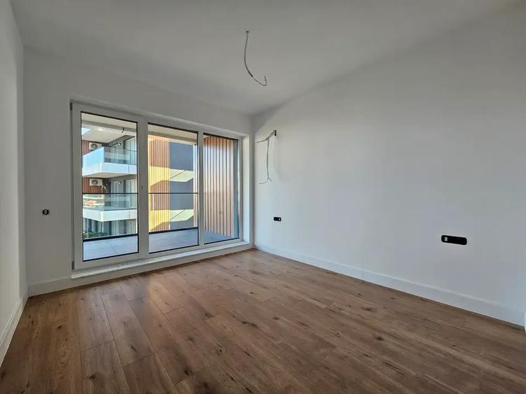 Apartament cu 3 camere decomandat în Theodor Pallady
