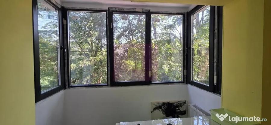 Apartament cu 2 camere decomandat în Poiana