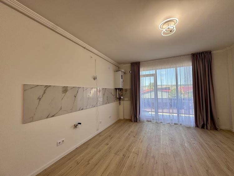 Apartament cu 3 camere semidecomandat în Central