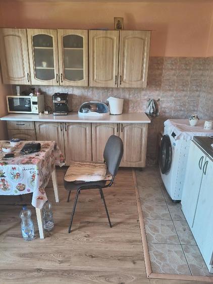 Casă cu Teren 1500 Mp în Luna