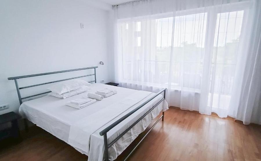 Casă individuală cu 5 camere cu Canalizare în Nord-Vest