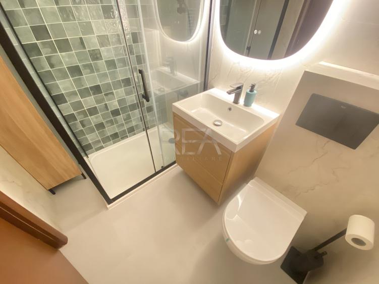 Apartament cu 3 camere nedecomandat, mobilat în Parcul Carol