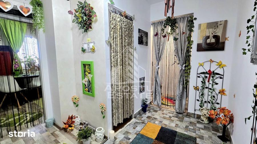 Apartament cu 2 camere decomandat în Girocului