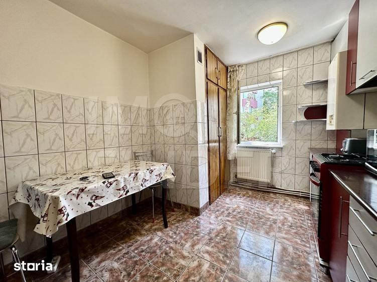 Apartament cu 4 camere decomandat, mobilat în Zorilor