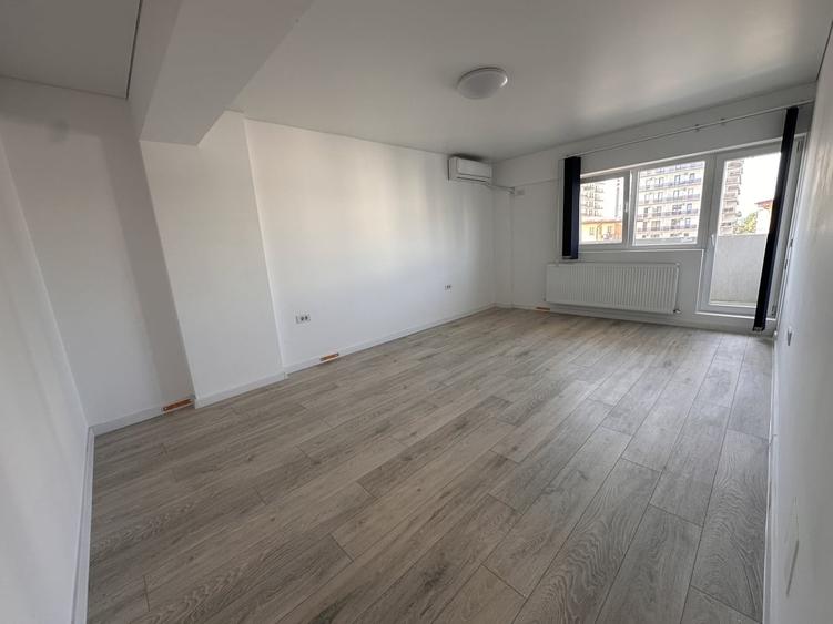 Apartament cu 2 camere decomandat în Theodor Pallady