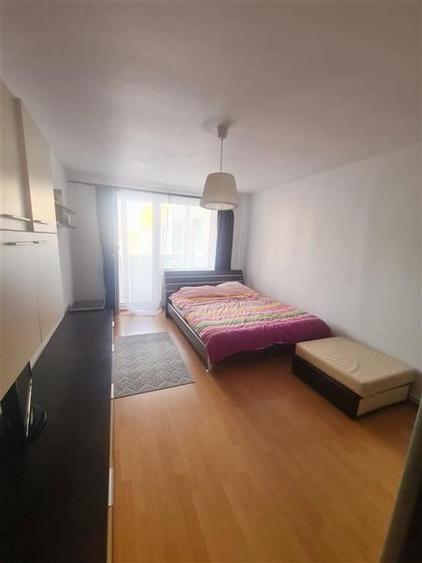 Apartament cu 2 camere decomandat, mobilat în Craiter