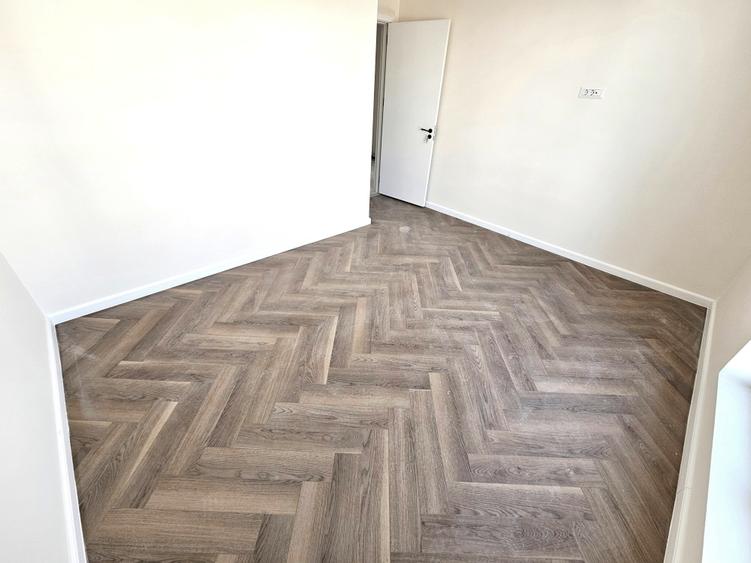 Apartament cu 2 camere decomandat în Haliu