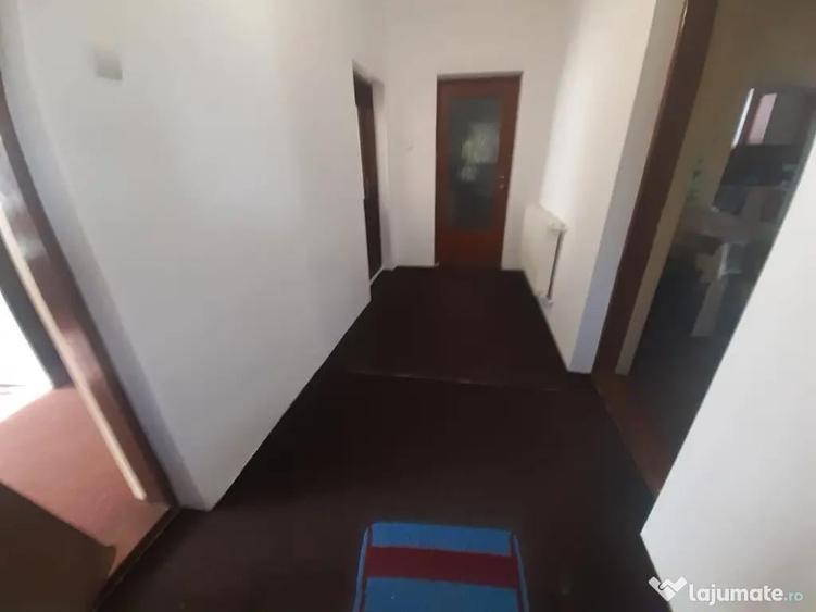 Casă cu 2 camere cu Teren 2000 Mp în Arduzel