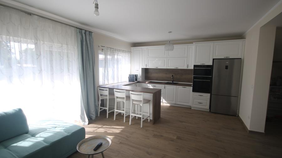 Duplex cu 3 camere cu Canalizare în Dumbrăvița