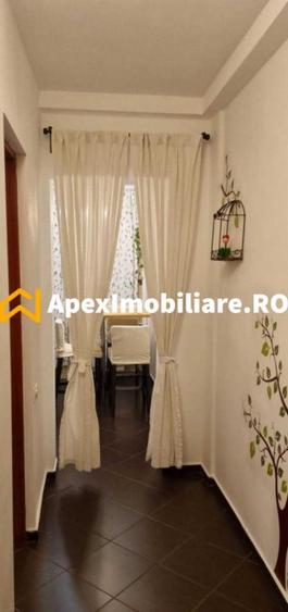 Apartament cu 2 camere decomandat în Tineretului — fotografia 3