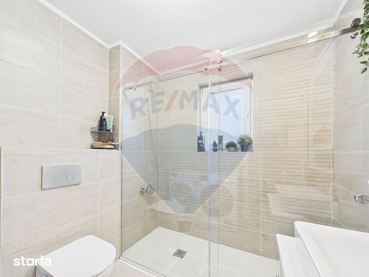 Casă cu 3 camere cu Teren 100 Mp în Pipera