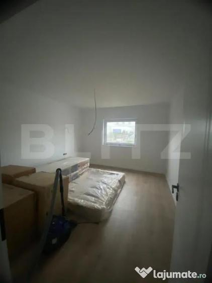Casă cu 5 camere cu Teren 963 Mp în Bosanci