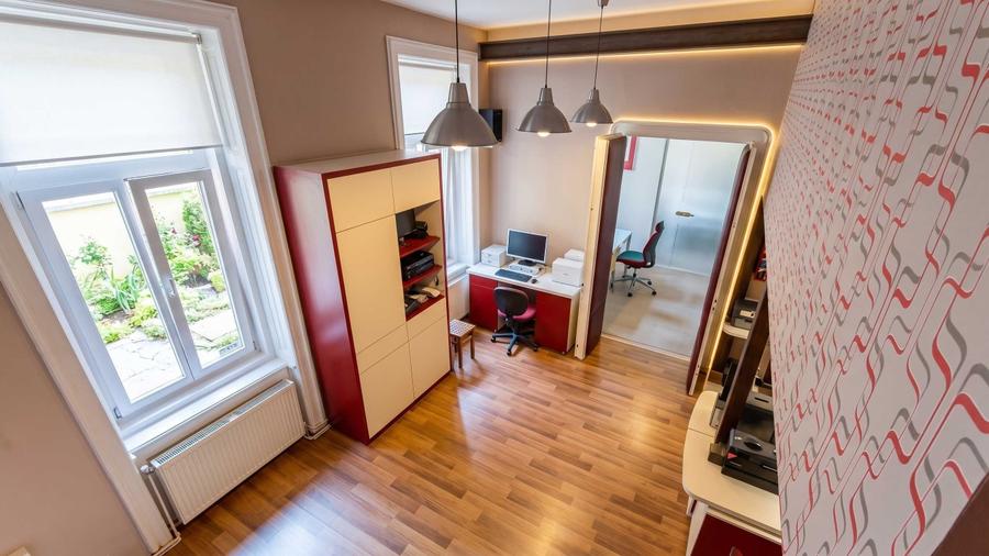 Apartament cu 3 camere semidecomandat în Ultracentral