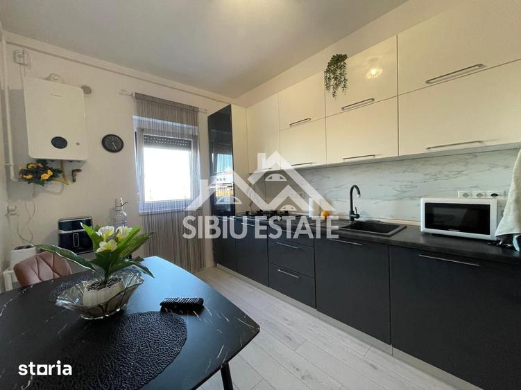 Apartament cu 3 camere decomandat în Central