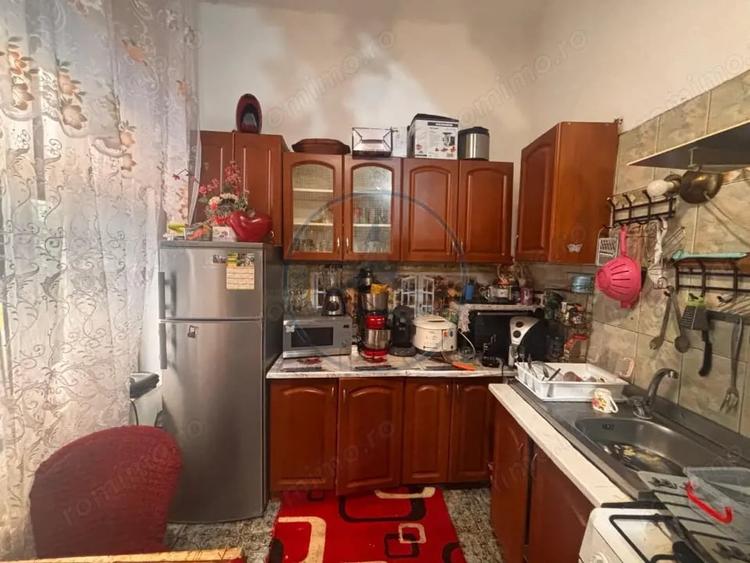 Casă cu 4 camere cu Teren 250 Mp în Central