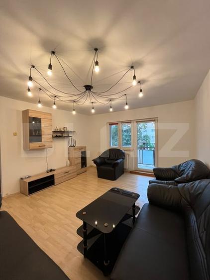 Apartament cu 4 camere decomandat, mobilat în Câmpia Turzii