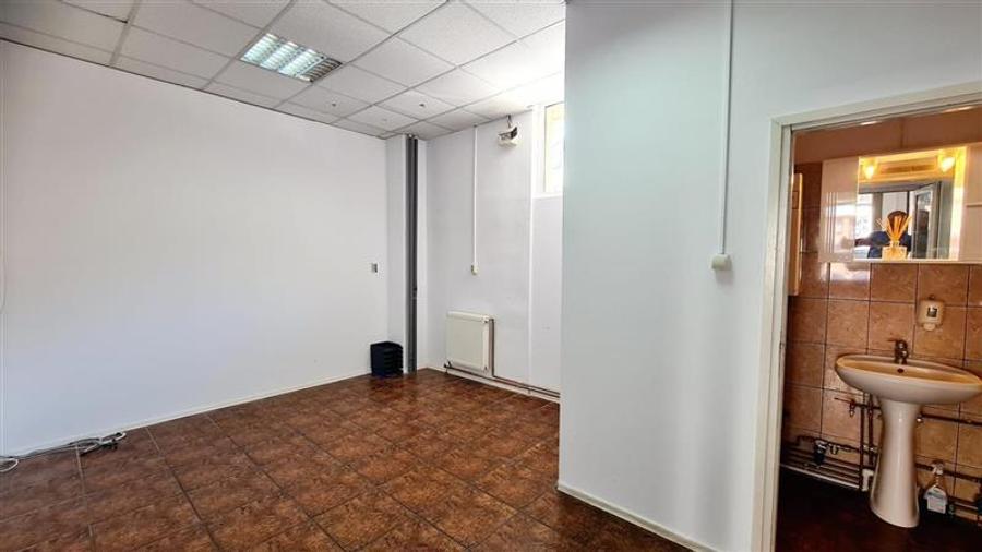 Spațiu comercial, de 70 mp, în Fabric