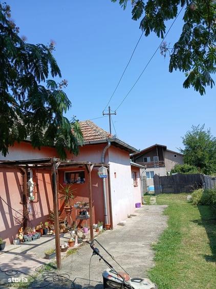 Casă cu 4 camere în Siliștea Crucii
