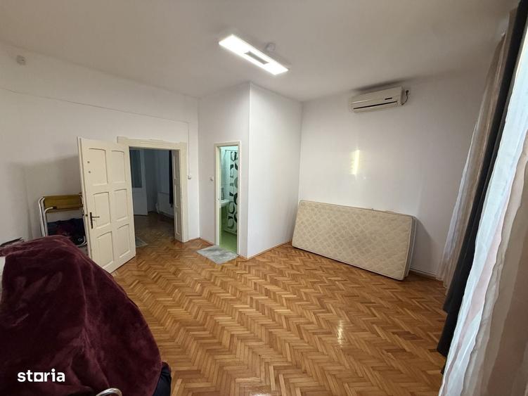 Casă cu 3 camere în Libertății