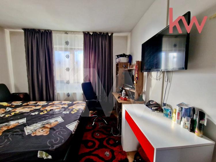 Casa De Vanzare La PRET De APARTAMENT - 4