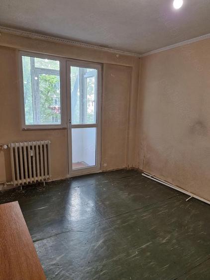Vand apartament 2 camere strada Luica sector 4 - 2