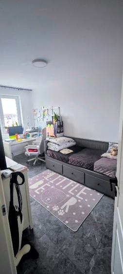 Vând apartament cu trei camere - 2